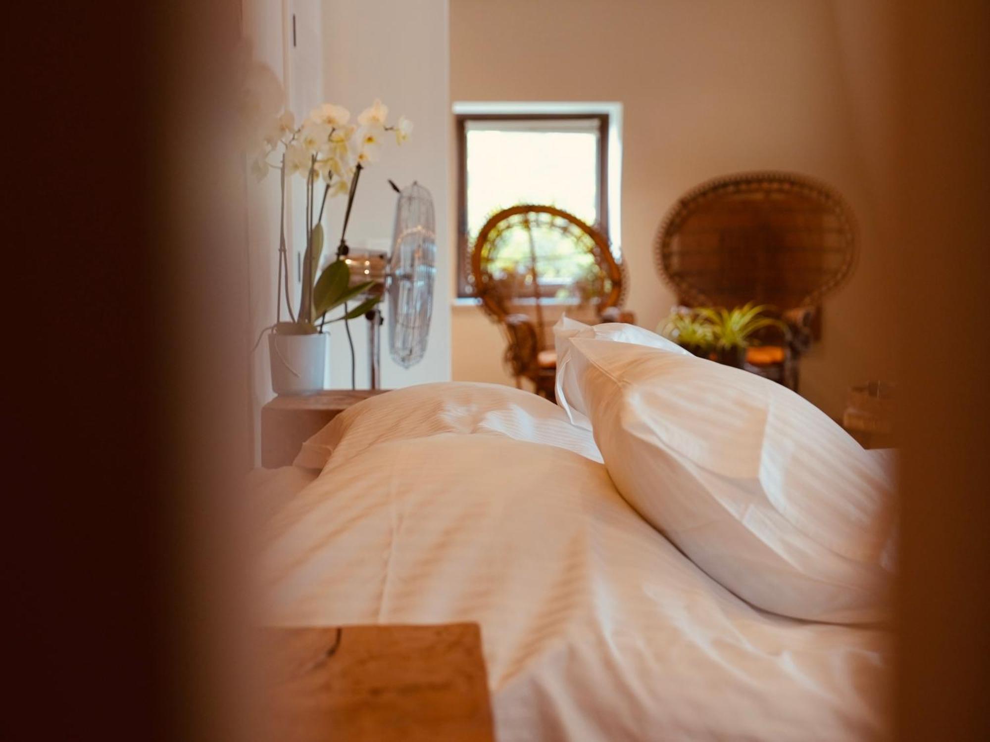 L'Amarante Chambres D'Hotes Ou Gite Citadin Theux Ngoại thất bức ảnh